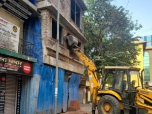 Navi Mumbai: NMMC Intensifies Crackdown on Illegal Structures in Airoli Division